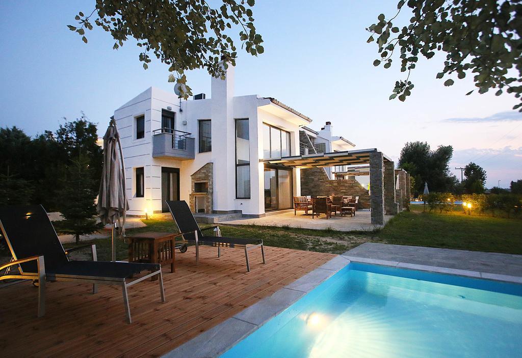 Sunny Sani Luxury Villas Kamer foto